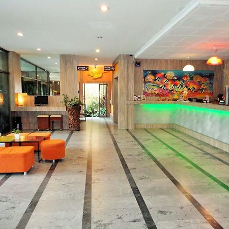 La Moon At Phuket - Sha Extra Plus Eksteriør bilde